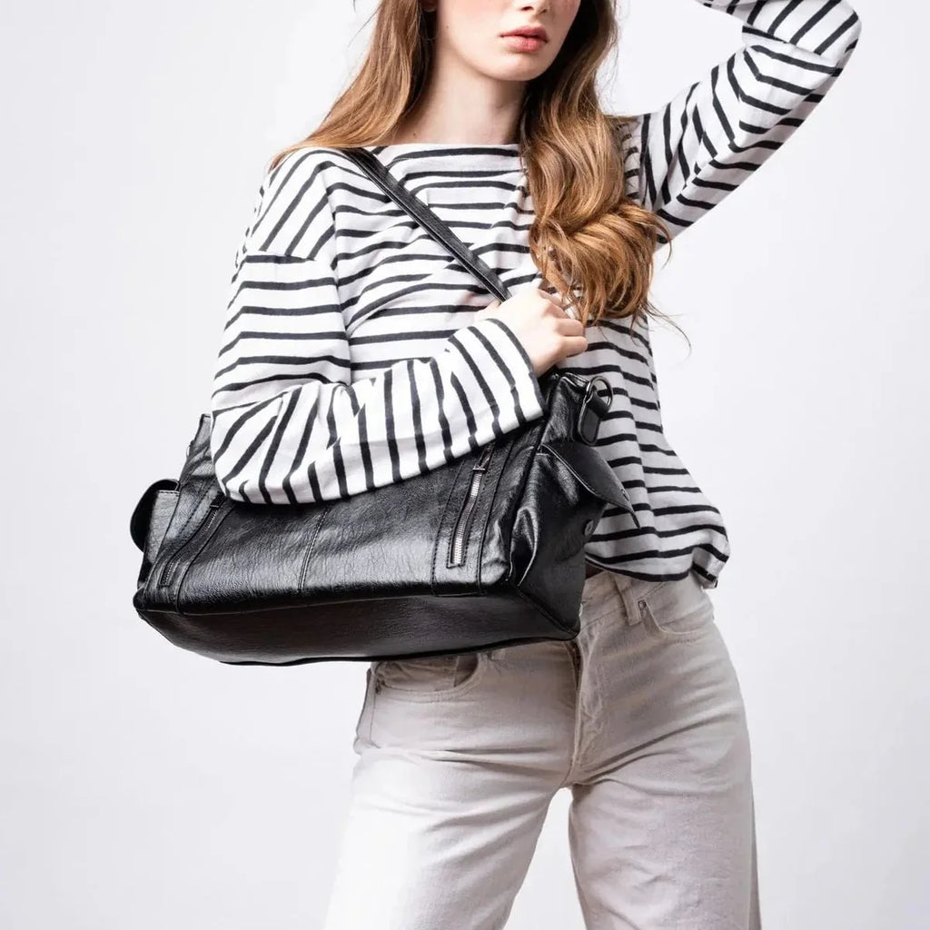 Women's Everyday Tote Bag in Soft Vegan Leather - Black