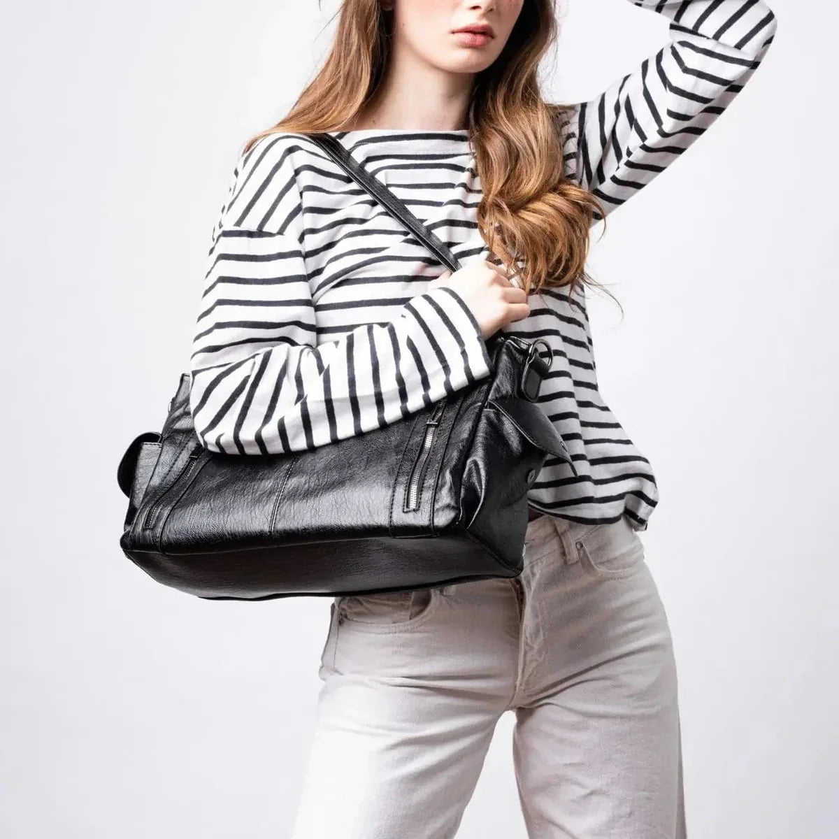 Women's Everyday Tote Bag in Soft Vegan Leather - Black