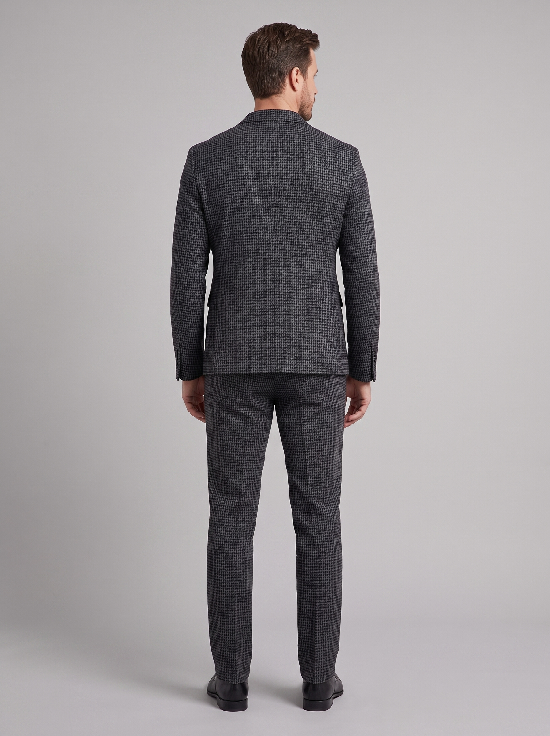 Men's tailored checked suit
