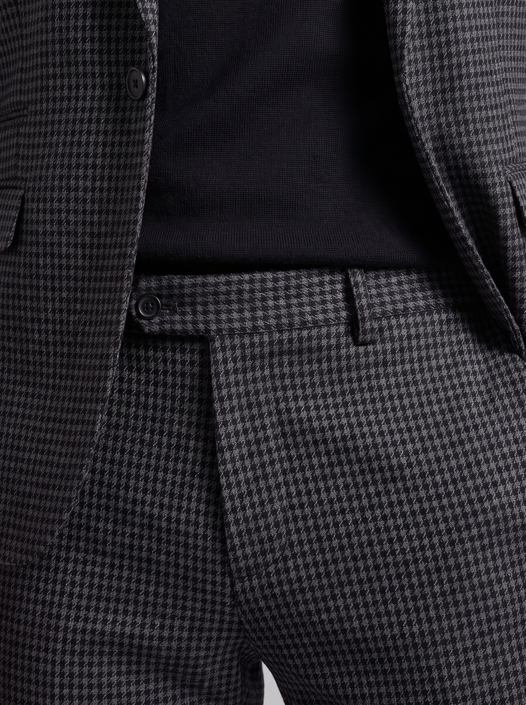 Men's tailored checked suit