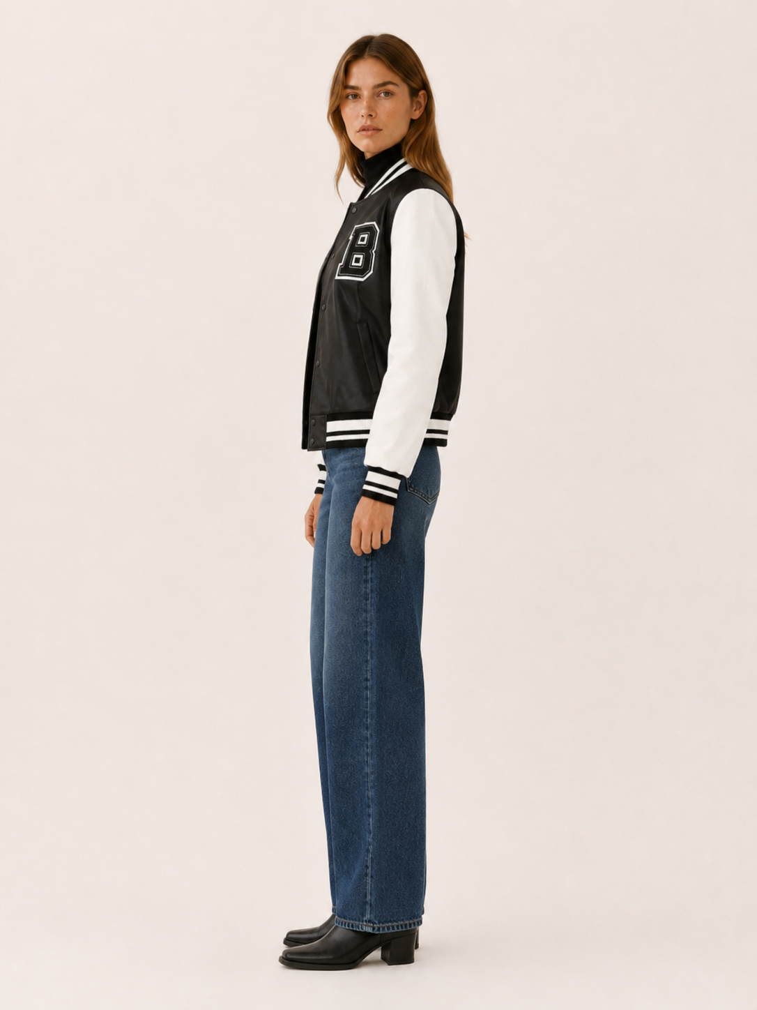 Bomber jacket snap front detail