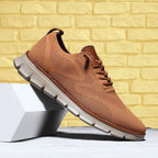 Men's orthopedic walking sneakers wide toe box detail