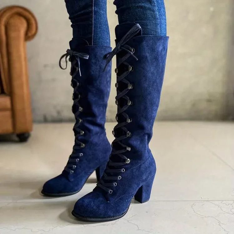Women's lace-up suede boots rounded toe detail