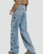 Women's retro denim cargo jeans detail